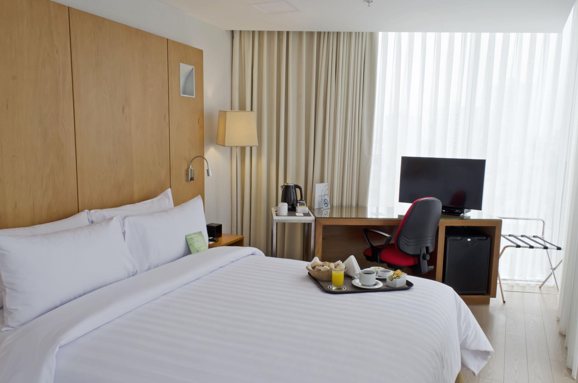 Ramada Encore By Wyndham Lima San Isidro Экстерьер фото