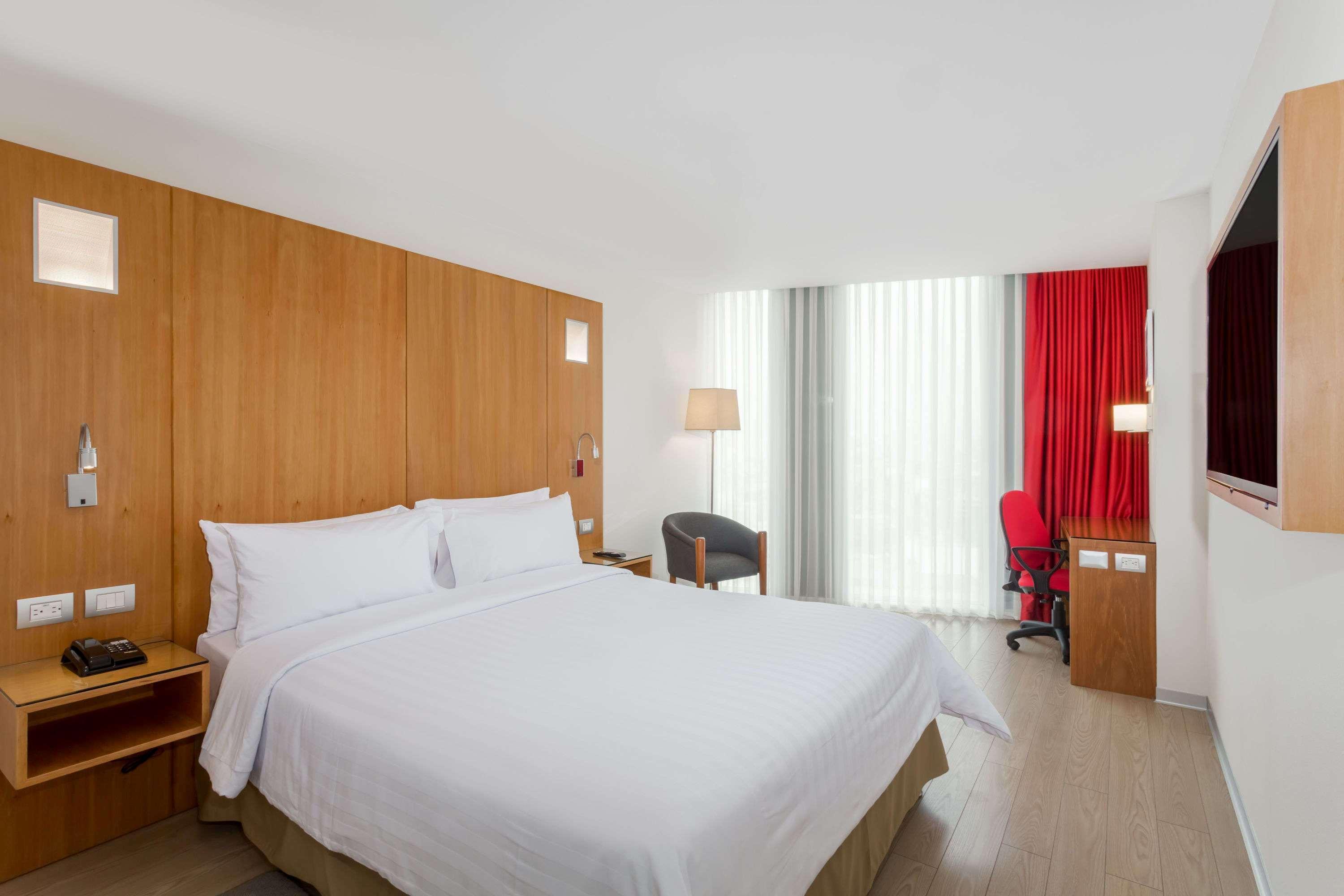 Ramada Encore By Wyndham Lima San Isidro Экстерьер фото